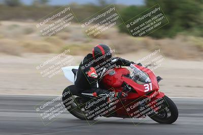 media/Nov-15-2025-Race Pace (Sat) [[8de605a2d8]]/Verified Riders/Turn 8 Inside (935am)/